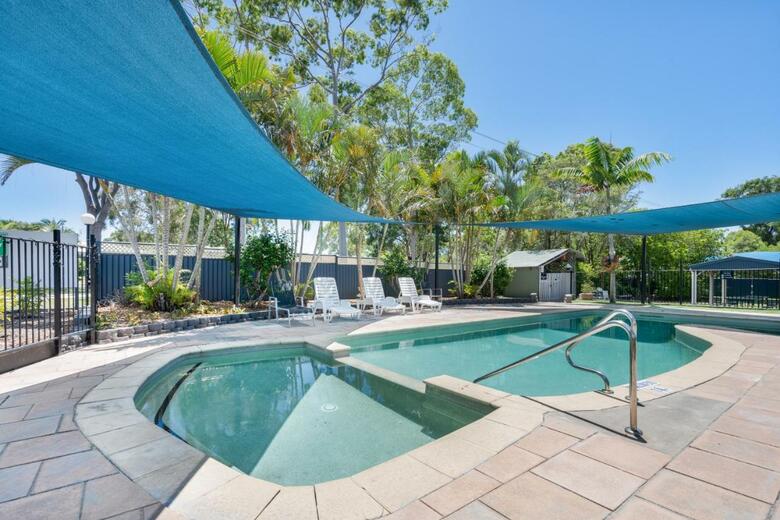 Lazy Acres Caravan Park