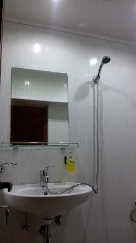 Hostal Complex Myahov House