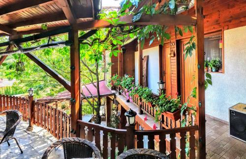 Hostal Complex Myahov House