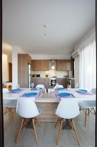 Golden Villas