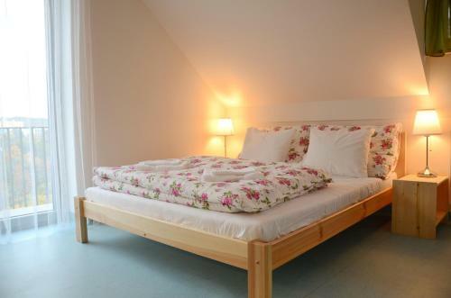 Hostal Mezi Stromy