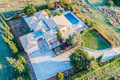 Villa Mou