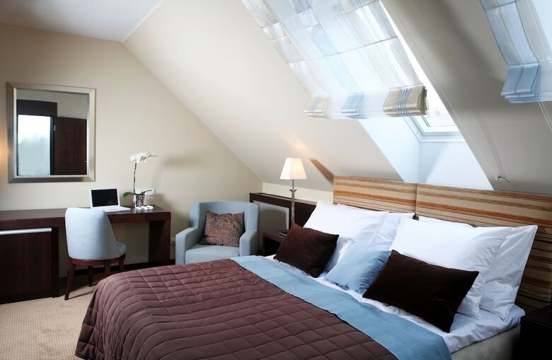 Alwyn Hotel