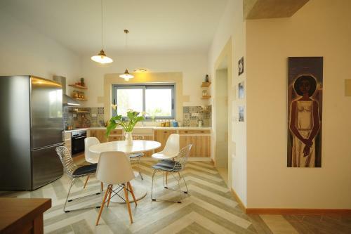Villa Aeriko