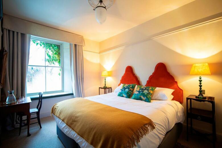 Oak Bank Hotel