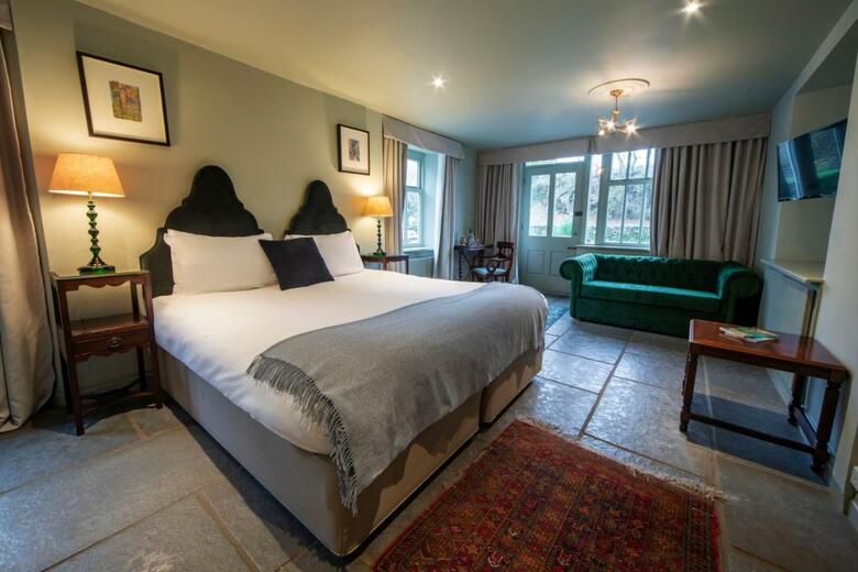 Oak Bank Hotel