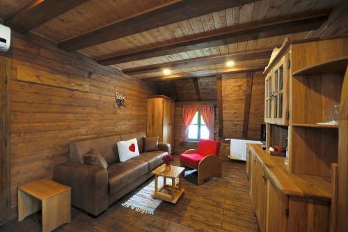 Ethno Houses Plitvica Selo