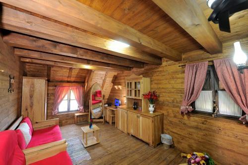 Ethno Houses Plitvica Selo