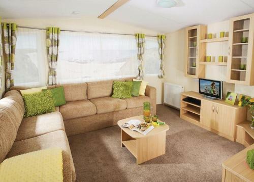 Ferry Marina Cottages