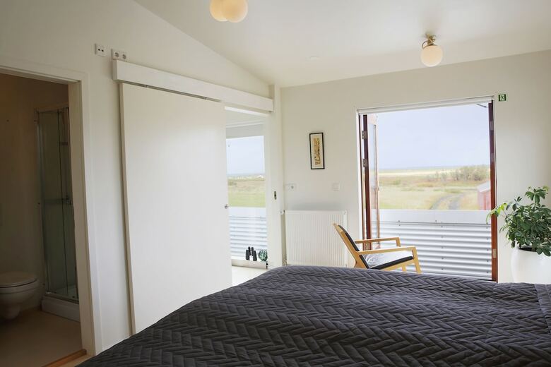 Hostal Eyvindarholt Guesthouse