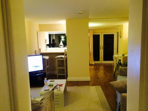 Superb Cintra Beachside Apartments