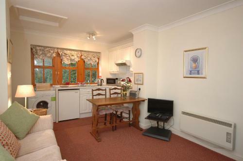 Grooms Cottage