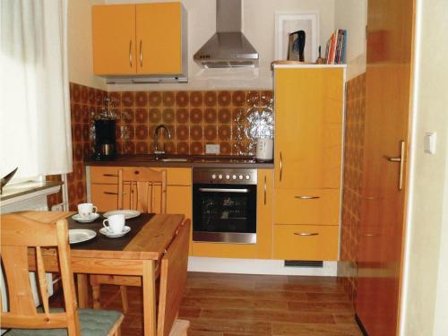 Apartment L�gde With A Fireplace 02