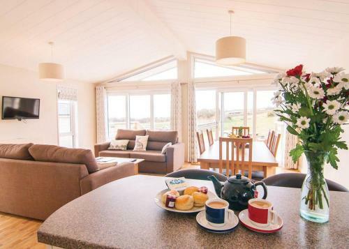 Caddy S Corner Lodges