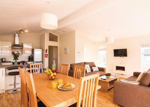 Caddy S Corner Lodges