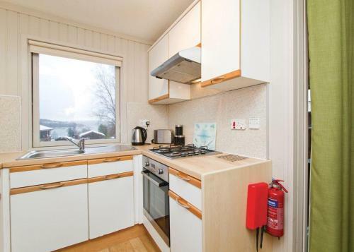 Ivyleaf Combe Lodges