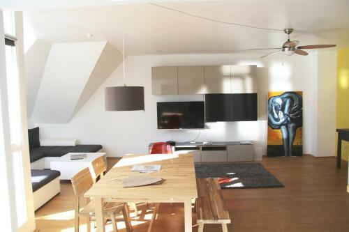 Gl Apartments