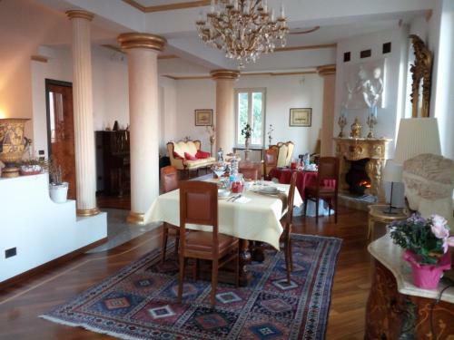 Villa Puccini Bed & Breakfast
