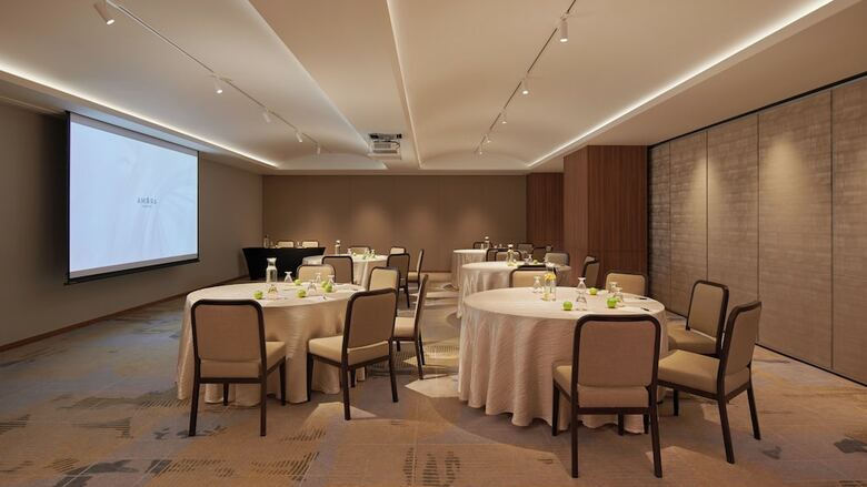 Hotel Amara Singapore