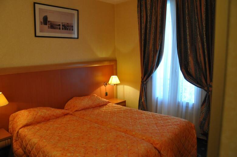 Hotel Grenelle Paris Tour Eiffel