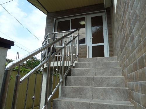Hostal Guest Home Revolyucii 44