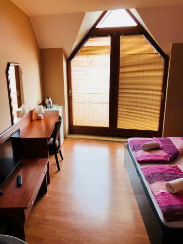 Hostal Penzi�n Stefarez New