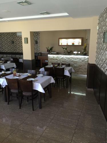 Hostal Penzi�n Stefarez New