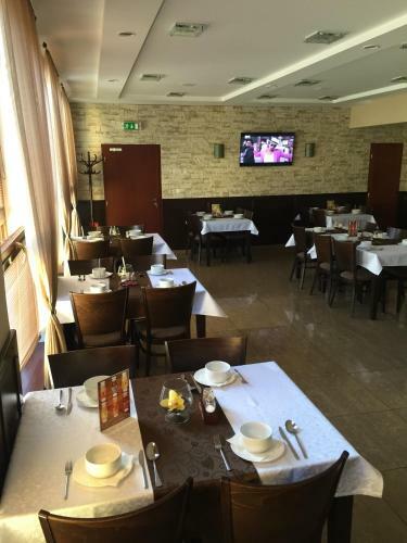 Hostal Penzi�n Stefarez New