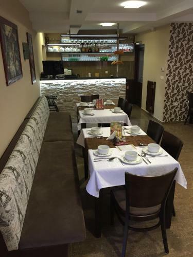 Hostal Penzi�n Stefarez New