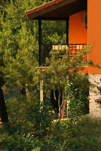 Rainbow Bay Ozdere Beach Hotel