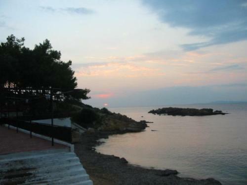 Rainbow Bay Ozdere Beach Hotel