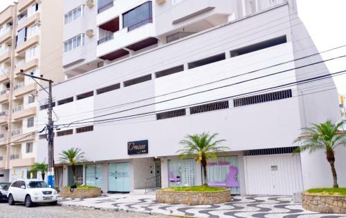 Apartamento Aptos Praia Central Omega B