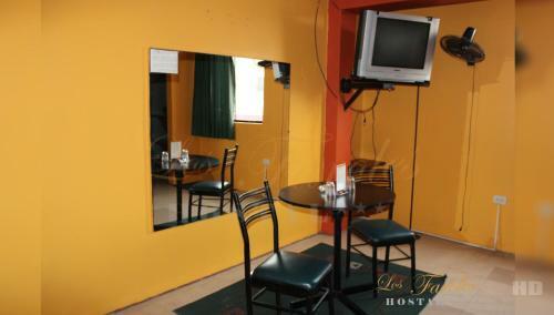 Albergue Hostal Los Faroles