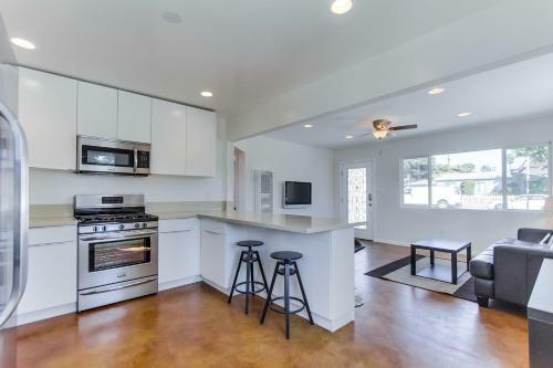 Charming Cozy Ocean Beach Cottage