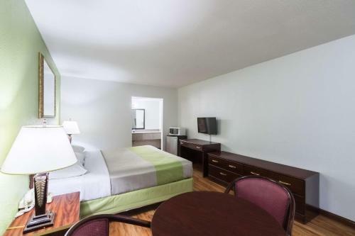 Motel 6 Mattoon