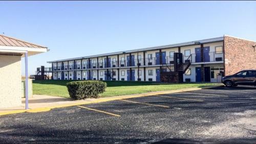 Motel 6 Mattoon