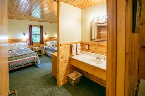 Gunflint Lodge