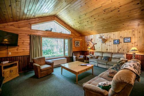 Gunflint Lodge