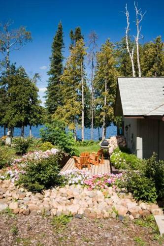 Gunflint Lodge