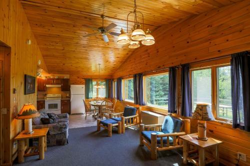 Gunflint Lodge