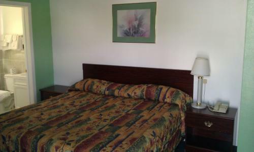 Kenwood Motel
