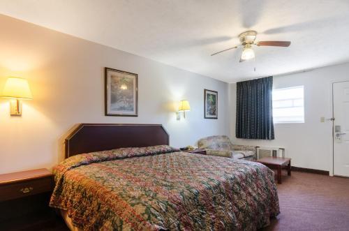 Motel Deerfield Inn