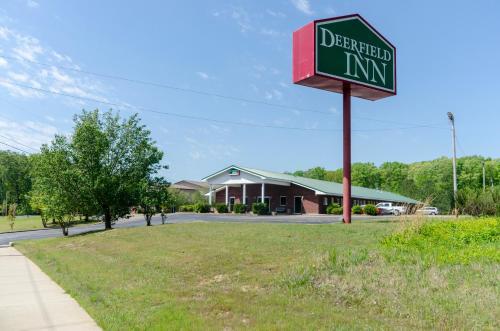 Motel Deerfield Inn