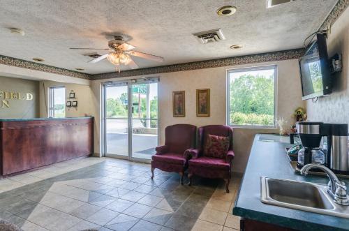 Motel Deerfield Inn