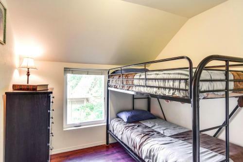 Maple Leaf Manor Furnished Apartments