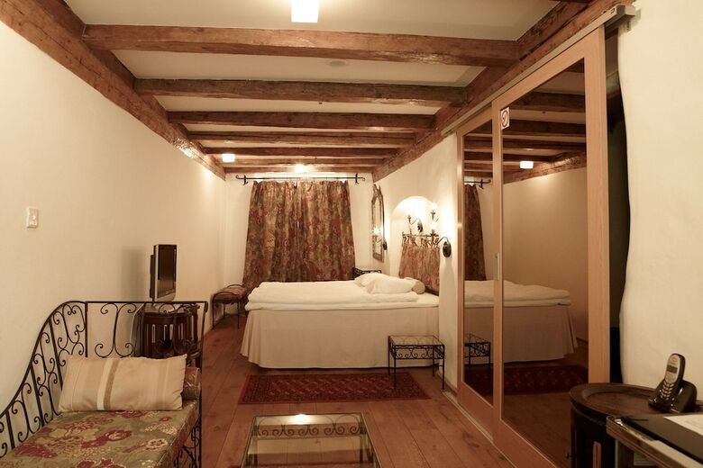 Hotel Viru Inn