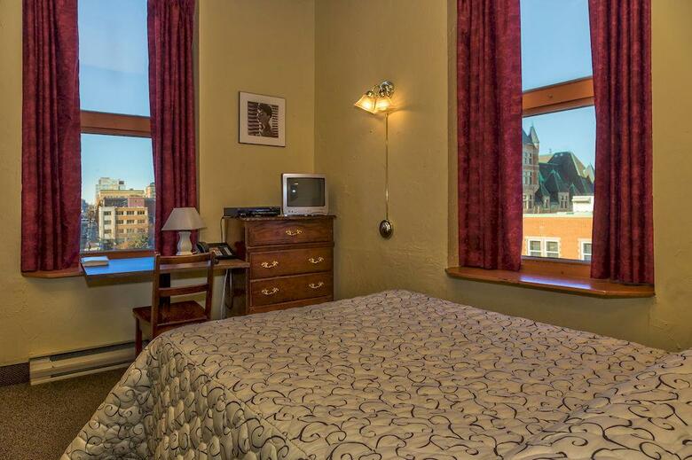 Hotel H�tel Champ-de-mars