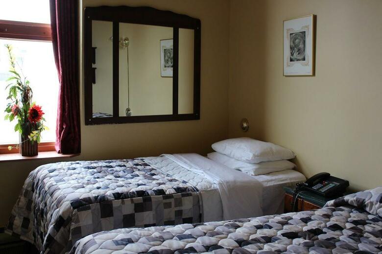 Hotel H�tel Champ-de-mars