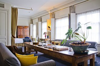 Hotel Seven One Seven