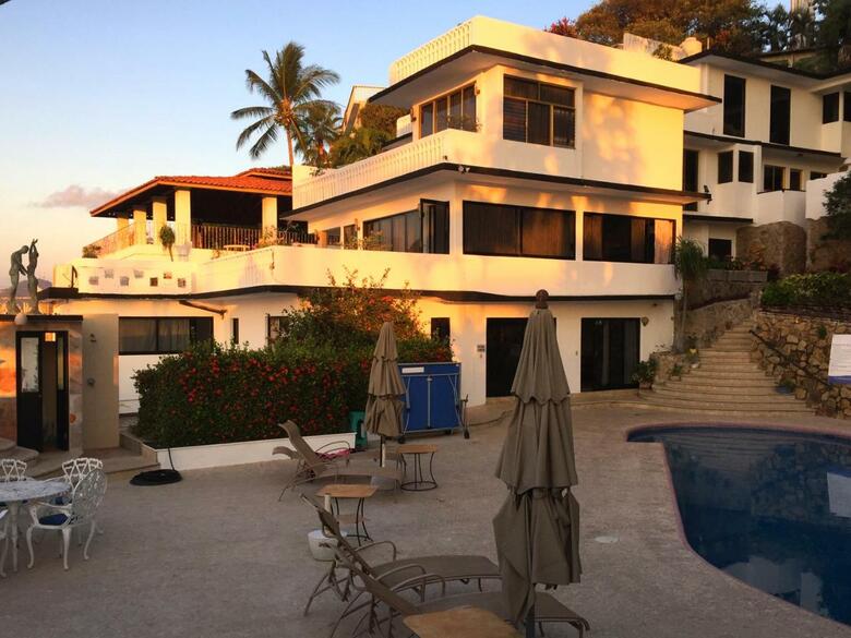 Villa Guitarron